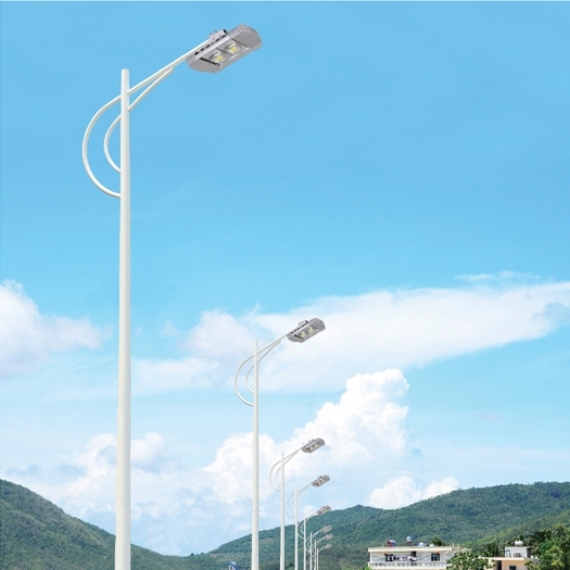 LED路灯道路照明与人们生产生活密切相关